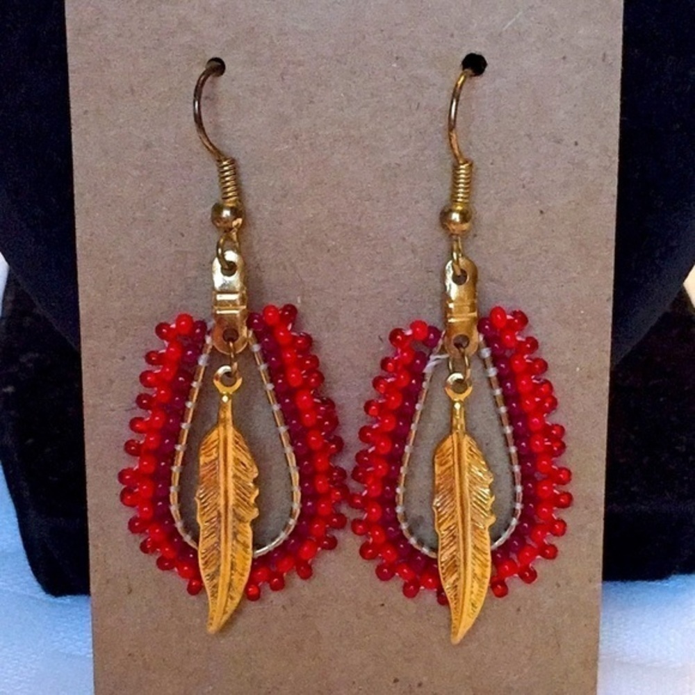💐5/25 seed bead silver feather boho dangle